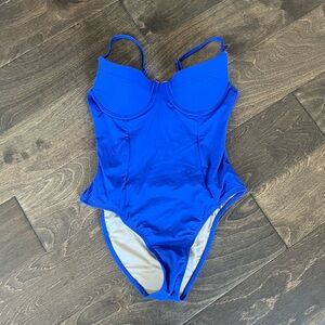 WeWoreWhat One Piece